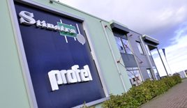 Gevelreclame gerealiseerd door Torensign